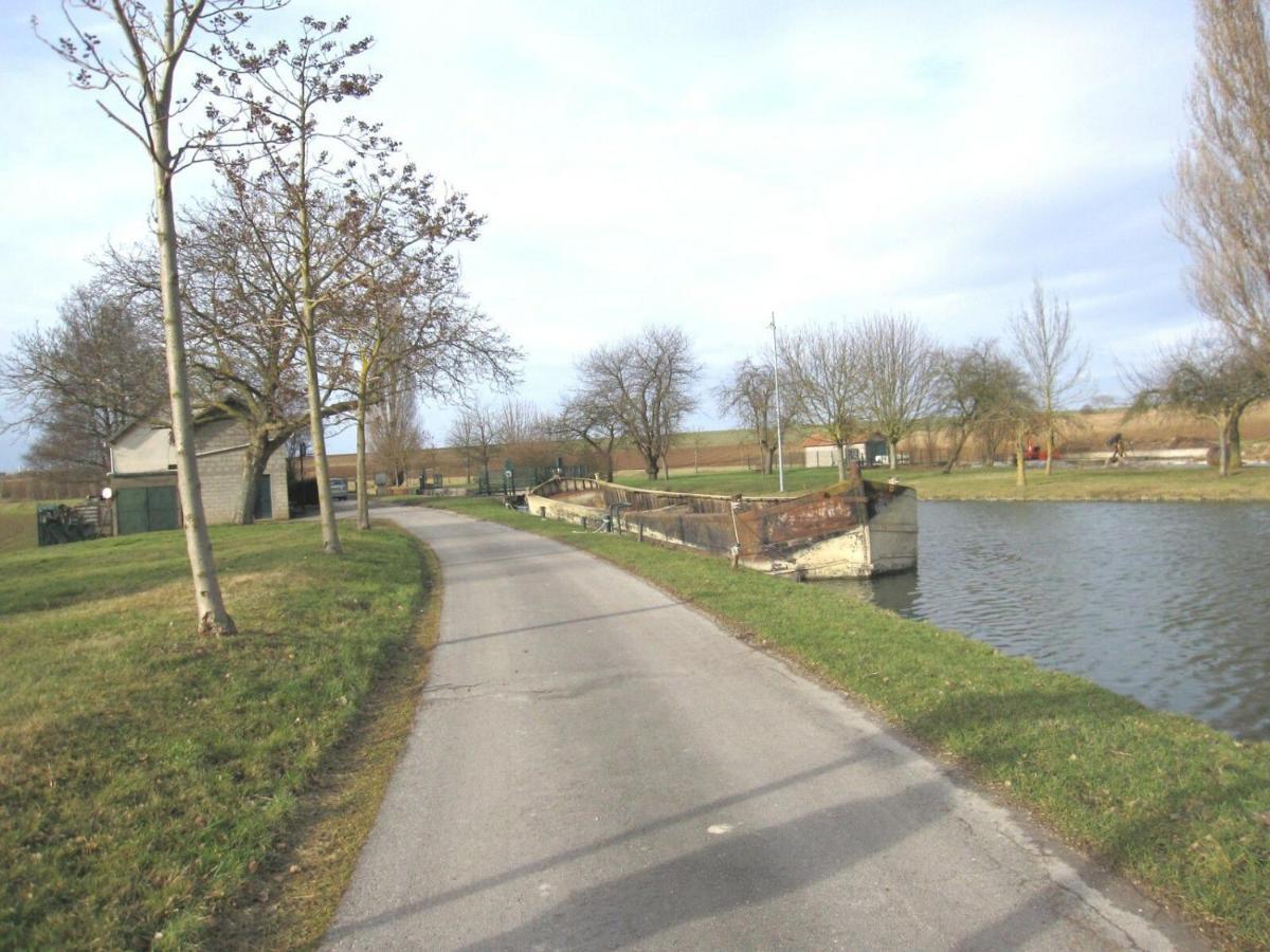 Maison En Location Fresnes Sur Marne Kültér fotó